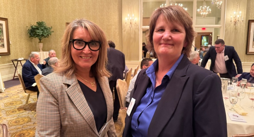 At left, Miriam Mendez of Sun Chemical and Lisa Swain of Evonik.